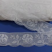 Art. 340 - Merletto a Fuselli Bianco con Rose - Altezza 4,5 cm